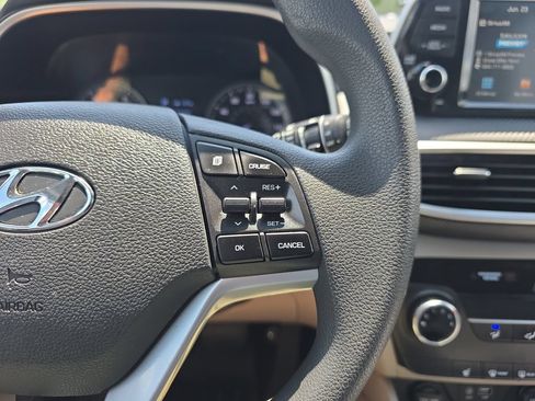 Used 2019 Hyundai Tucson Value FWD image 21
