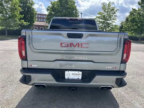 Used 2024 GMC Sierra 1500 AT4 w/ Technology Package AWD/4WD image 6