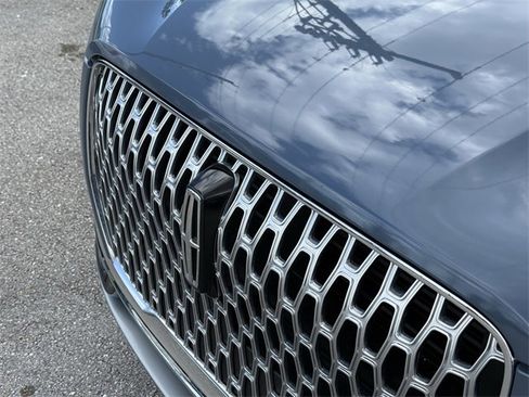 Used 2023 Lincoln Corsair FWD image 7