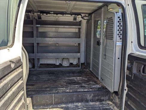 Used 2013 Chevrolet Express 2500 w/ Power Package RWD image 13