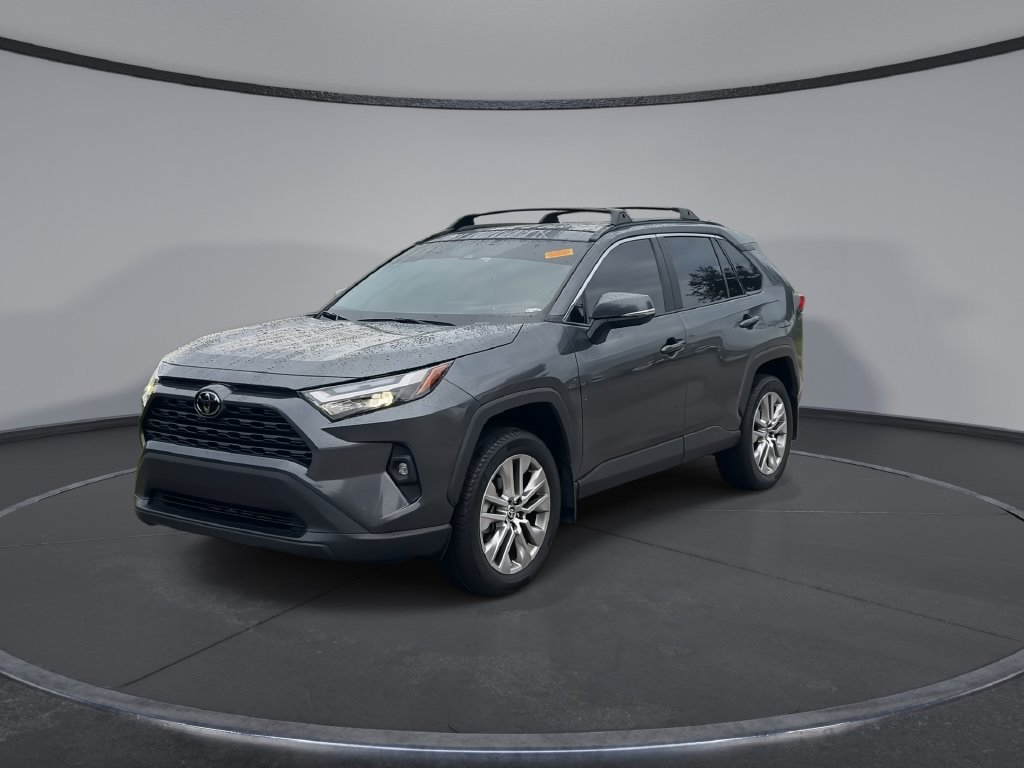 Used 2024 Toyota RAV4 XLE Premium FWD image 4
