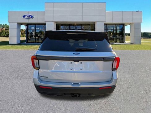 New 2026 Ford Explorer 4WD Police Interceptor image 5