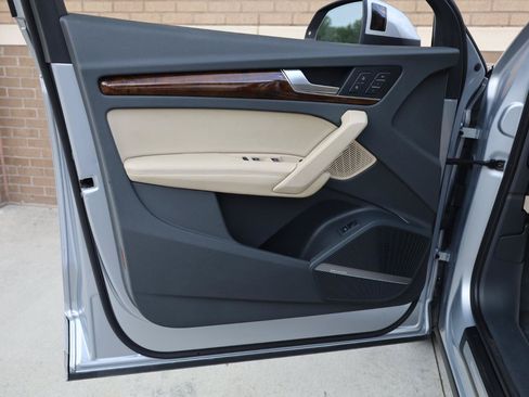 Used 2018 Audi Q5 Prestige AWD/4WD image 12