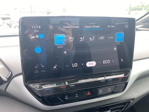 Used 2023 Volkswagen ID.4 Pro AWD/4WD image 18