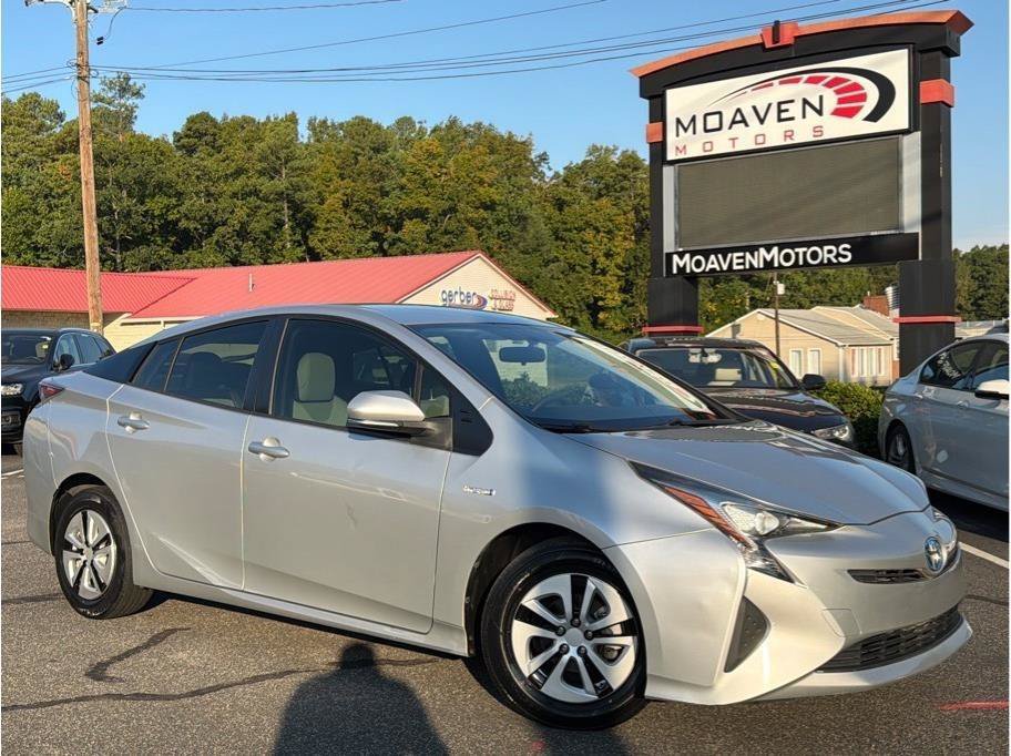 Used 2016 Toyota Prius Two FWD image 1