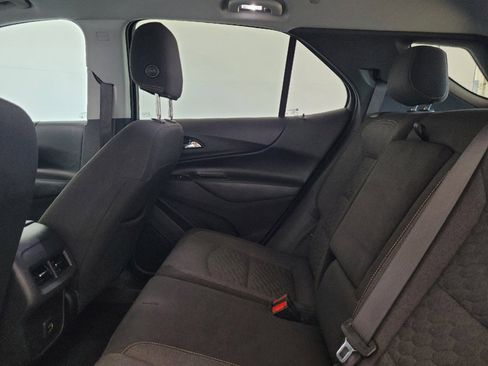 Used 2021 Chevrolet Equinox LT FWD image 18