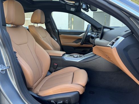 Used 2025 BMW i4 eDrive40 image 21