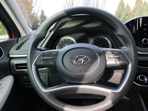 Used 2023 Hyundai Sonata SE w/ Cargo Package FWD image 16