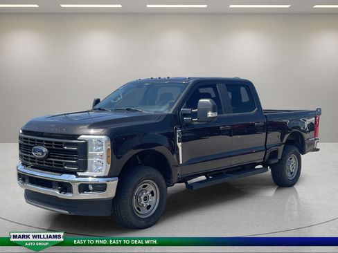Used 2024 Ford F350 XL AWD/4WD image 2
