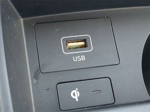 Used 2023 Hyundai Santa Fe SEL image 21