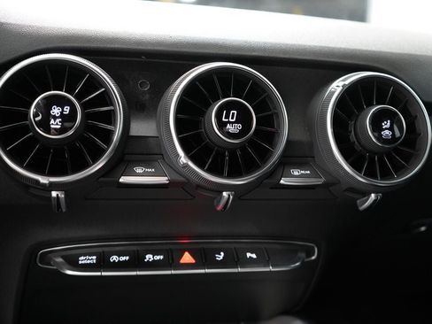 Used 2023 Audi TT 2.0T AWD/4WD image 18