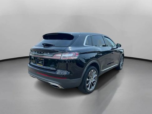 Used 2022 Lincoln Nautilus Reserve w/ Luxury Package AWD/4WD image 9