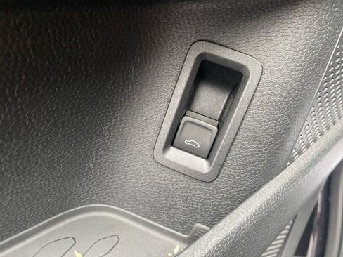 New 2025 Volkswagen ID. Buzz Pro S image 20