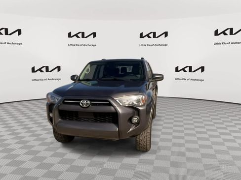 Used 2023 Toyota 4Runner SR5 AWD/4WD image 4