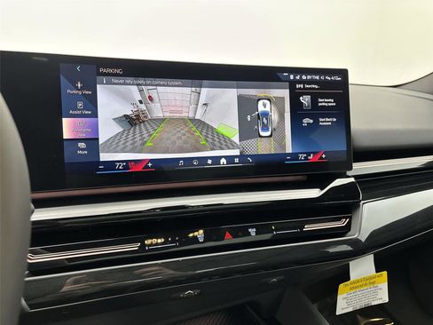 New 2026 BMW 530i xDrive w/ Convenience Package image 30