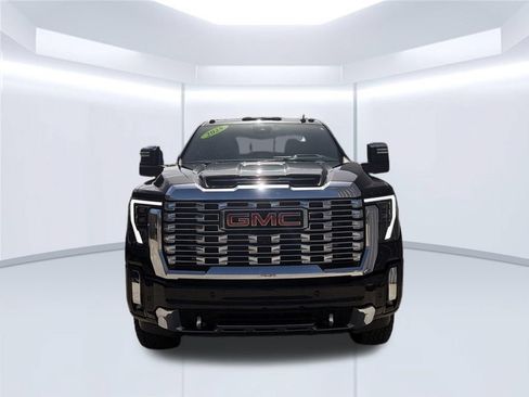 Used 2025 GMC Sierra 3500 Denali w/ Denali Reserve Package AWD/4WD image 2