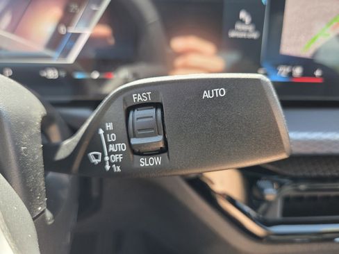 Used 2026 BMW 330i Sedan w/ Convenience Package image 29