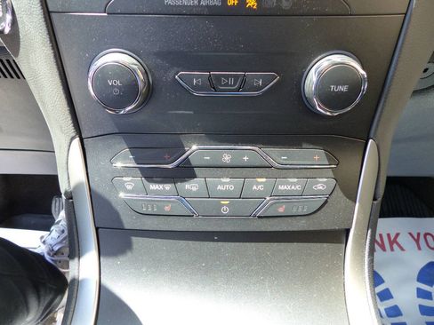 Used 2020 Ford Edge SEL w/ Convenience Package AWD/4WD image 33