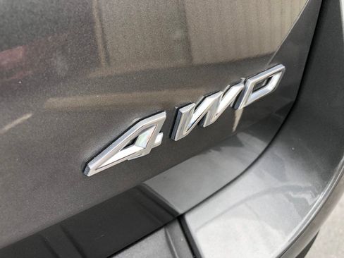 Used 2023 Ford Explorer XLT w/ Equipment Group 202A AWD/4WD image 17