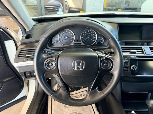 Used 2014 Honda Crosstour EX-L image 10