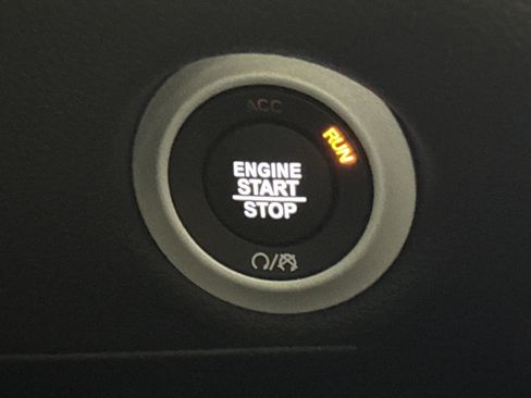 New 2026 Chrysler Pacifica Select AWD/4WD image 23