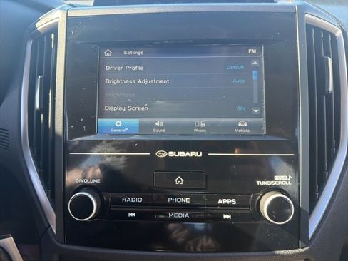 Used 2023 Subaru Forester Base image 34