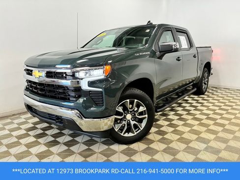 Used 2025 Chevrolet Silverado 1500 LT AWD/4WD image 1
