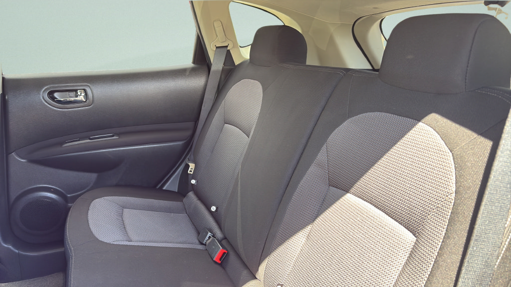 Used 2010 Nissan Rogue SL AWD/4WD image 16