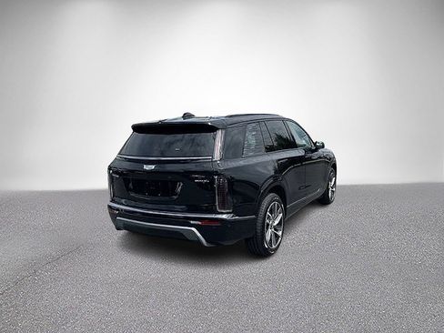 Certified 2026 Cadillac Vistiq Sport w/ LPO, Floor Liner Package AWD/4WD image 5