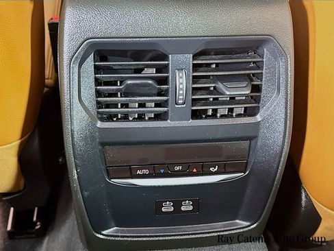 Used 2023 BMW 330i xDrive Sedan w/ M Sport Package AWD/4WD image 28