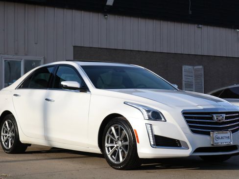 Used 2018 Cadillac CTS Luxury image 4