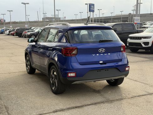 New 2026 Hyundai Venue SEL image 7