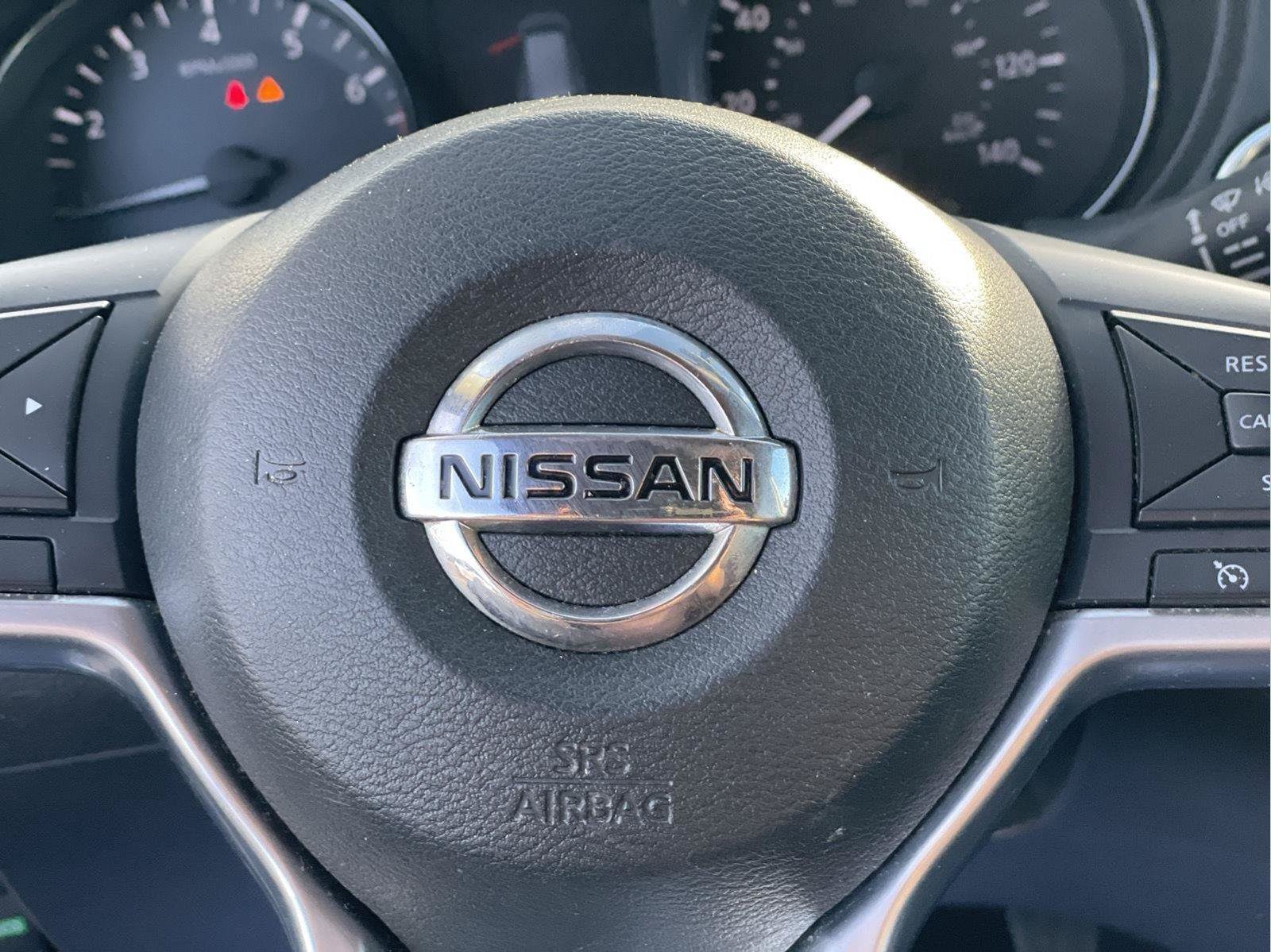 Used 2017 Nissan Rogue SV AWD/4WD image 31