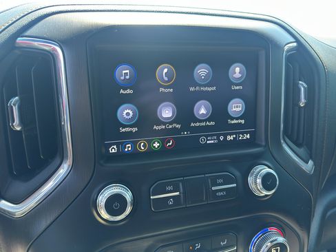 Used 2023 GMC Sierra 2500 AT4 w/ Gooseneck/5TH Wheel Package image 16