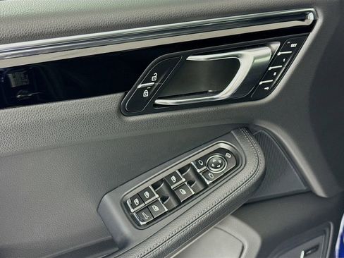 New 2026 Porsche Macan image 11