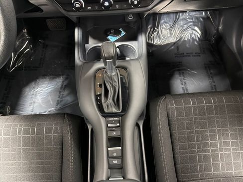 Used 2023 Honda HR-V LX image 17