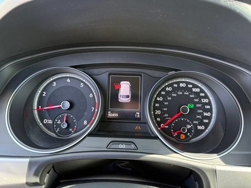 Used 2018 Volkswagen Atlas SE FWD image 17