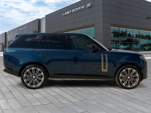Used 2024 Land Rover Range Rover SE AWD/4WD image 6