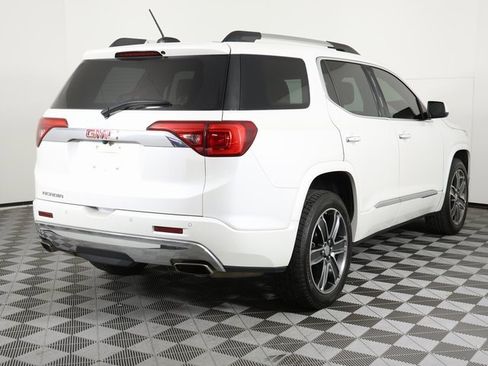 Used 2018 GMC Acadia Denali w/ Technology Package image 5