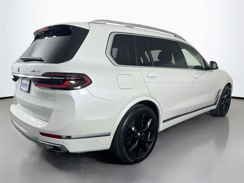 Used 2023 BMW X7 xDrive40i w/ Premium Package AWD/4WD image 6
