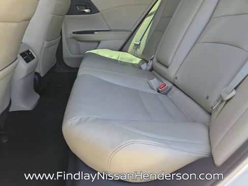 Used 2017 Honda Accord EX-L image 12