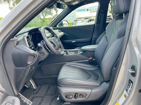 Certified 2025 Lexus TX 500h AWD w/ Technology Package image 12