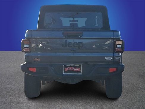 Used 2021 Jeep Gladiator Overland image 5