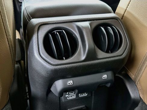 Used 2022 Jeep Wrangler Unlimited Sahara w/ Cold Weather Group AWD/4WD image 26