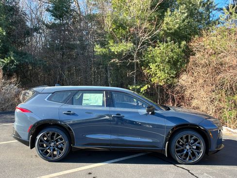 New 2026 Toyota Crown Signia Limited w/ Advanced Technology Package image 6