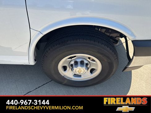 New 2025 Chevrolet Express 2500 Work Van w/ Driver Convenience Package image 37