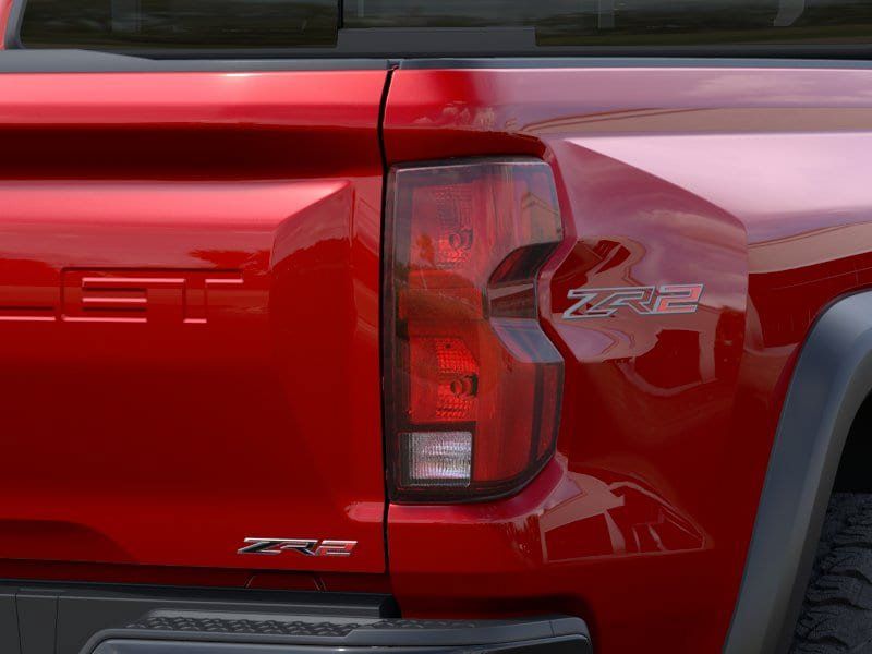New 2026 Chevrolet Colorado ZR2 w/ Technology Package AWD/4WD image 35