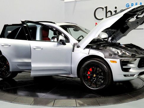 Used 2015 Porsche Macan Turbo image 9