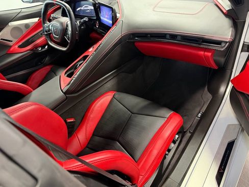 Used 2024 Chevrolet Corvette Stingray Premium Cpe RWD image 16