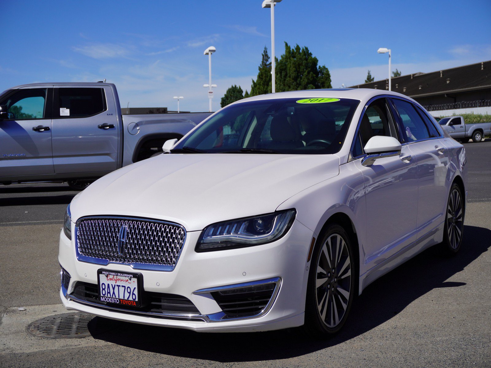 Used 2017 Lincoln MKZ Reserve w/ Technology Package FWD image 7